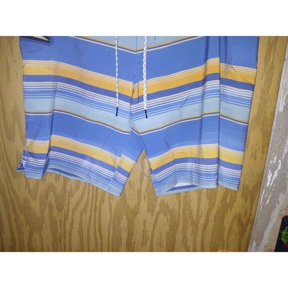 Salty Crew Board Shorts Horizontal Stripes Mens Sz 33x9 Multi Stretch Quick Dry - Picture 13 of 15